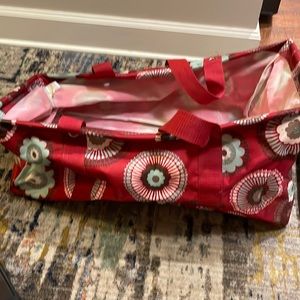Thirty One Utility Tote in St. Andrew's Garden Red